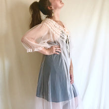 Load image into Gallery viewer, Vintage 1960&#39;s Blush Pink Peignoir L