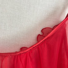 Load image into Gallery viewer, Vintage 1960&#39;s Red Nightie L