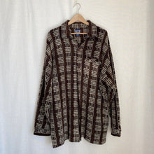 Load image into Gallery viewer, Vintage 1990&#39;s Base Camp Button Down XXL