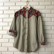 Load image into Gallery viewer, Vintage Western Long Sleeve Button Down L