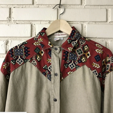 Load image into Gallery viewer, Vintage Western Long Sleeve Button Down L